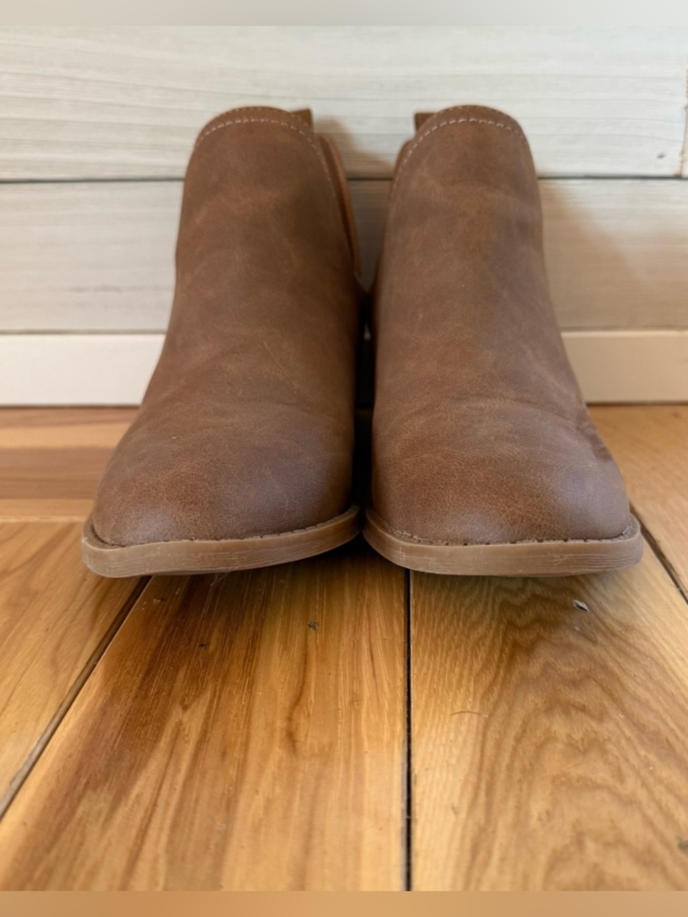 Universal Thread Shoes